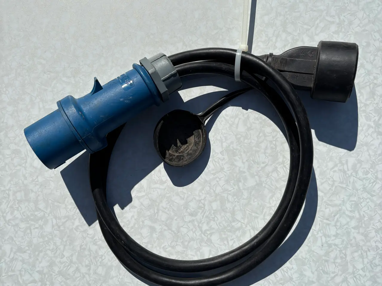 Billede 2 - kabel til tilslutning af campingvogn mm.