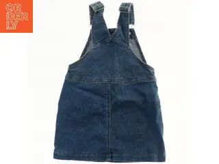 Denim selekjole fra Uniqlo (str. 104)