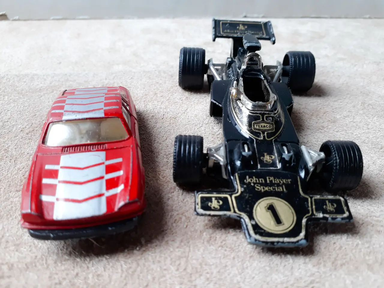 Billede 4 - 2 stk. Corgi Model Biler