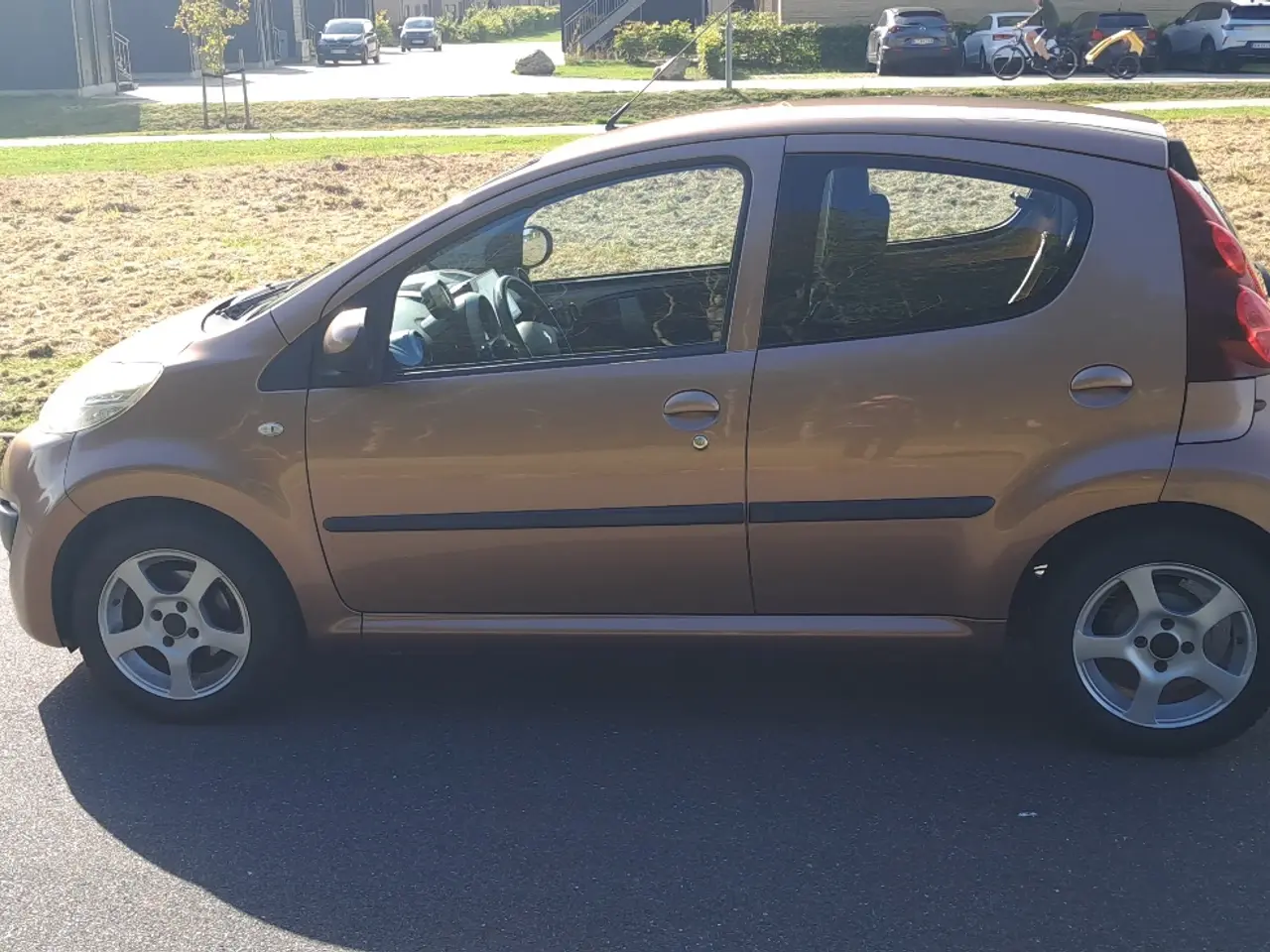 Billede 9 - Velholdt Peugeot 107 med Facelift