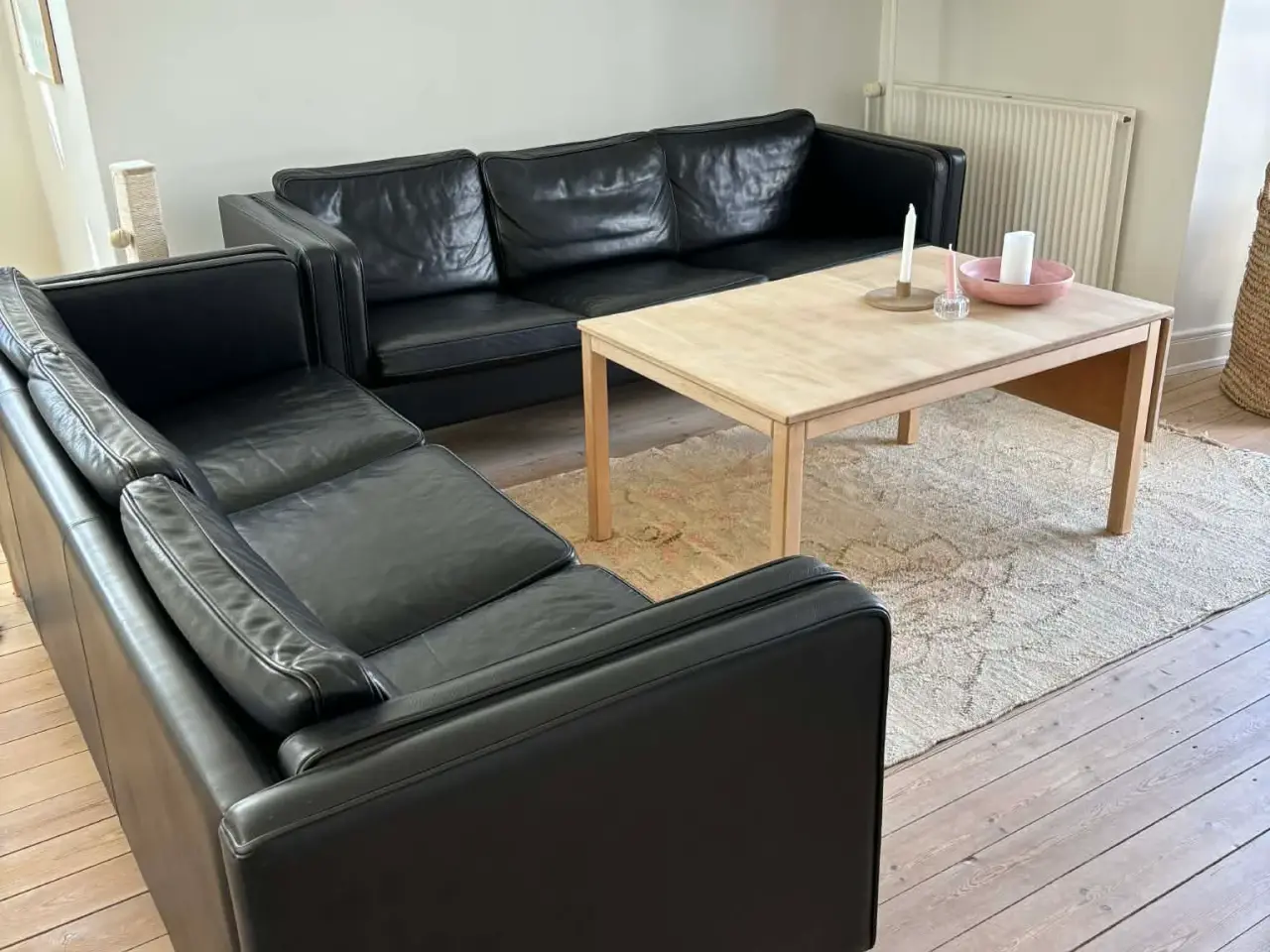 Billede 4 - Designer sofa i sort læder