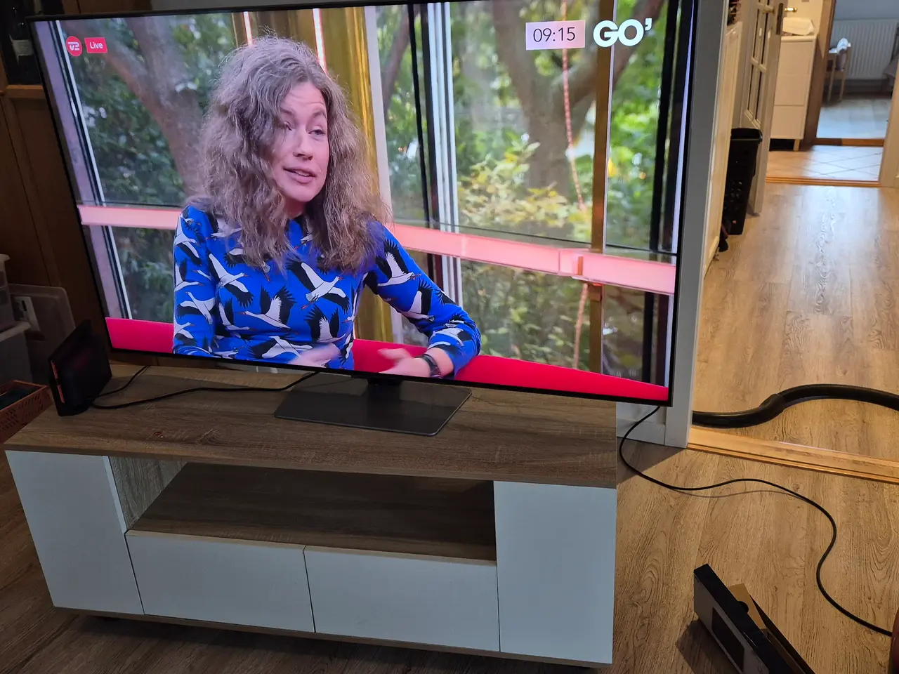 Billede 2 - Tv møbel på hjul.