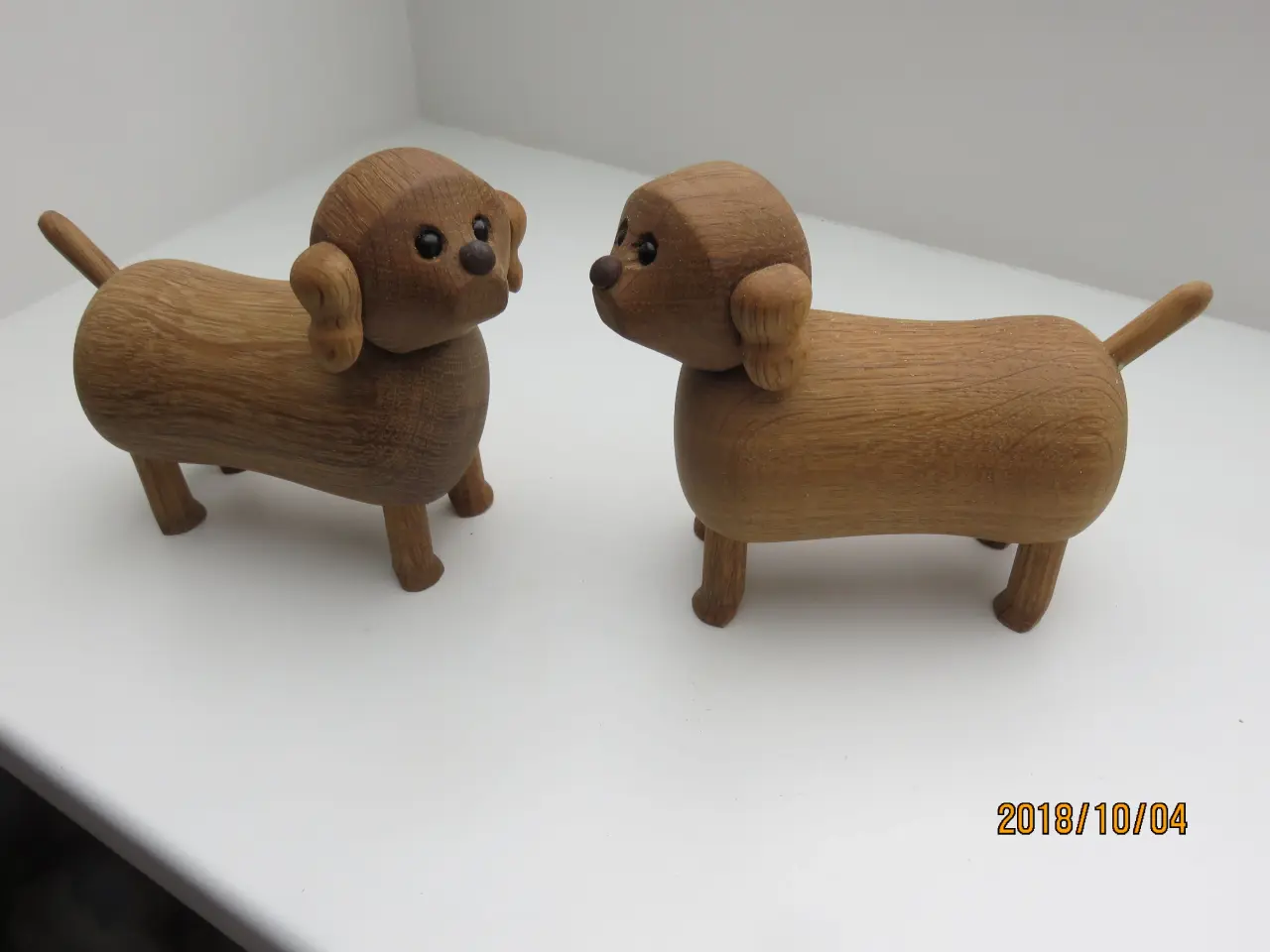Billede 2 - Træhunde