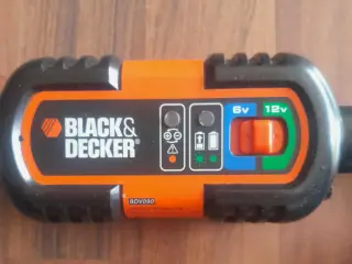 Lader til mc 12 volt.