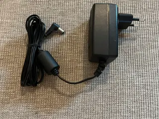 Strømforsyning 12V 1,5A 5,4mm