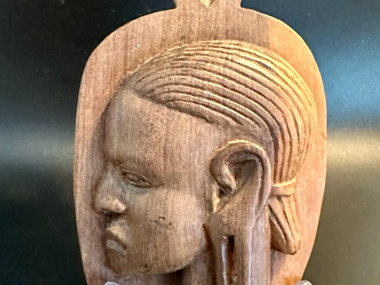Billede 4 - Håndskårede vintage træfigurer sælges.