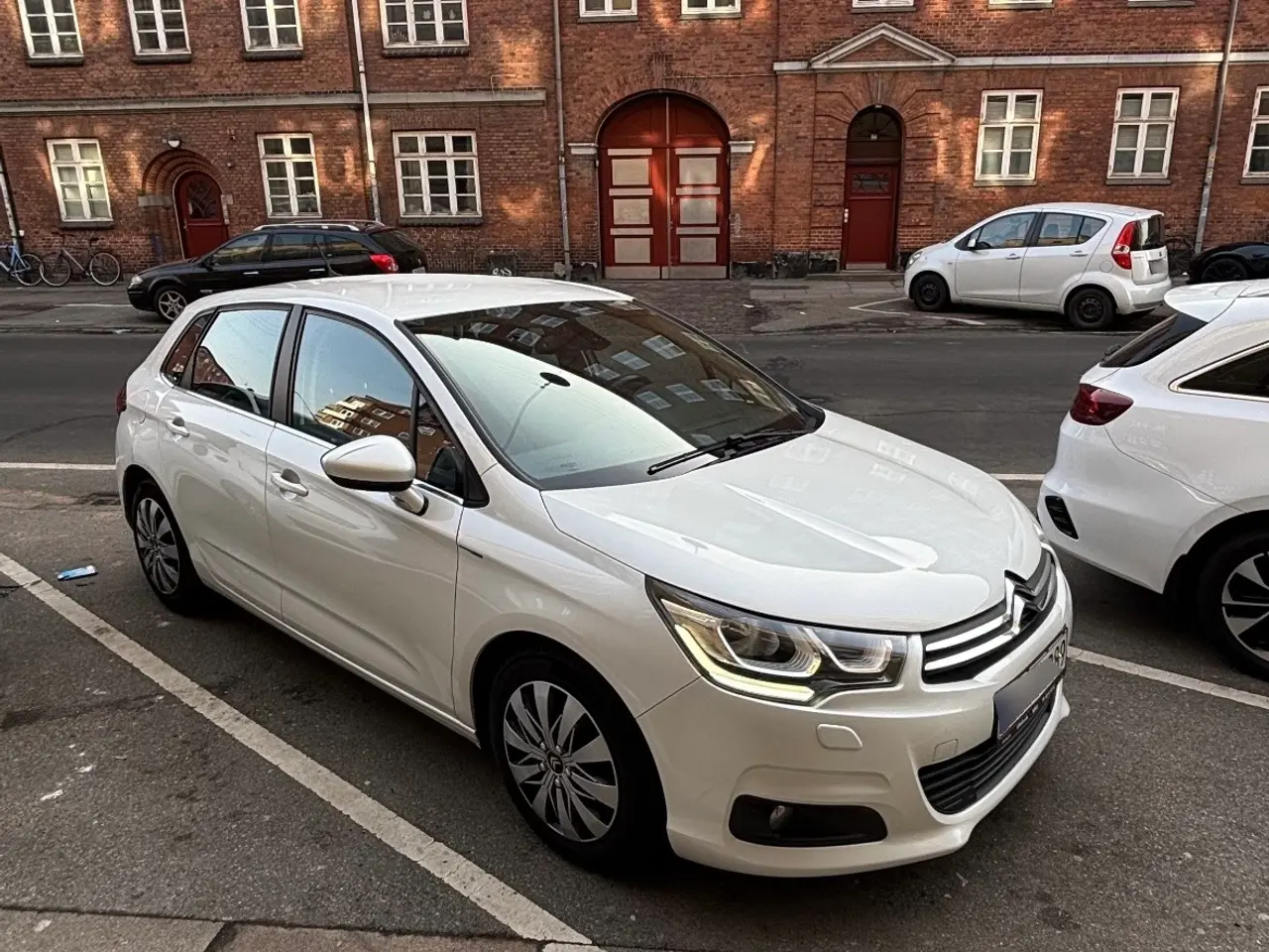 Billede 1 - Citroën C4 udlejes