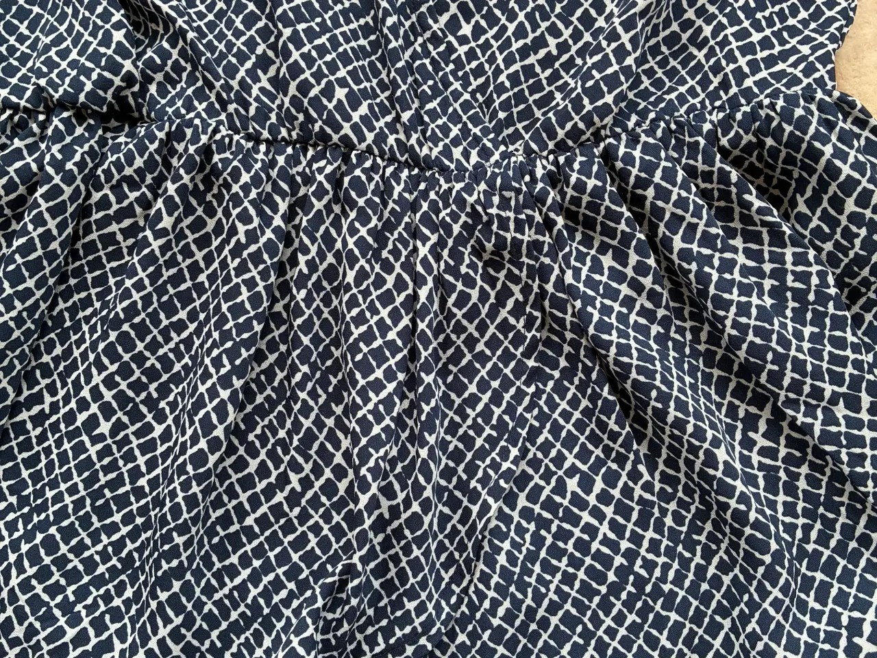Billede 3 - Only Pigalle bluse str.M