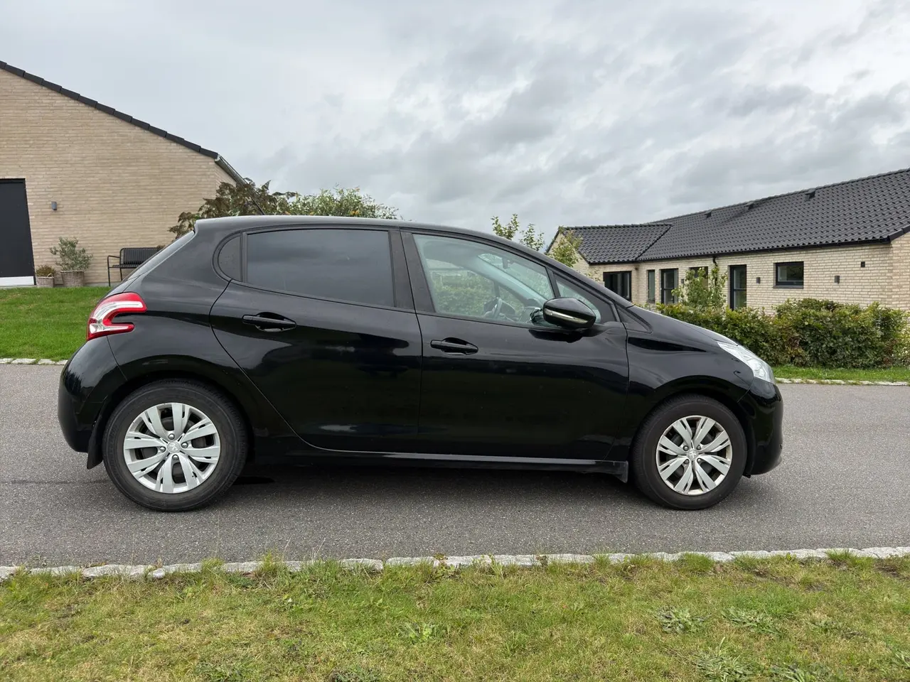 Billede 4 - Peugeot 208 1,2 VTi Allure
