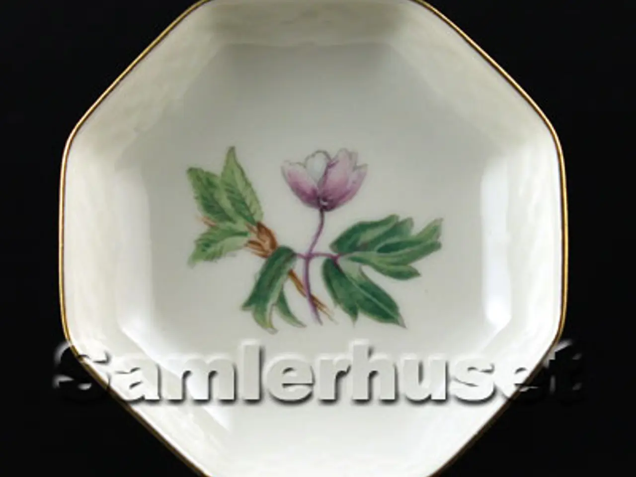 Billede 1 - Frigga Askebæger 8 kantet 9x9 cm.