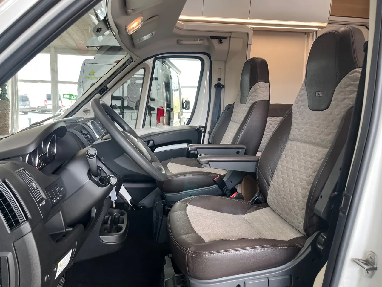Billede 6 - Fiat Adria 2,3 Coral Plus 670 SLT aut.