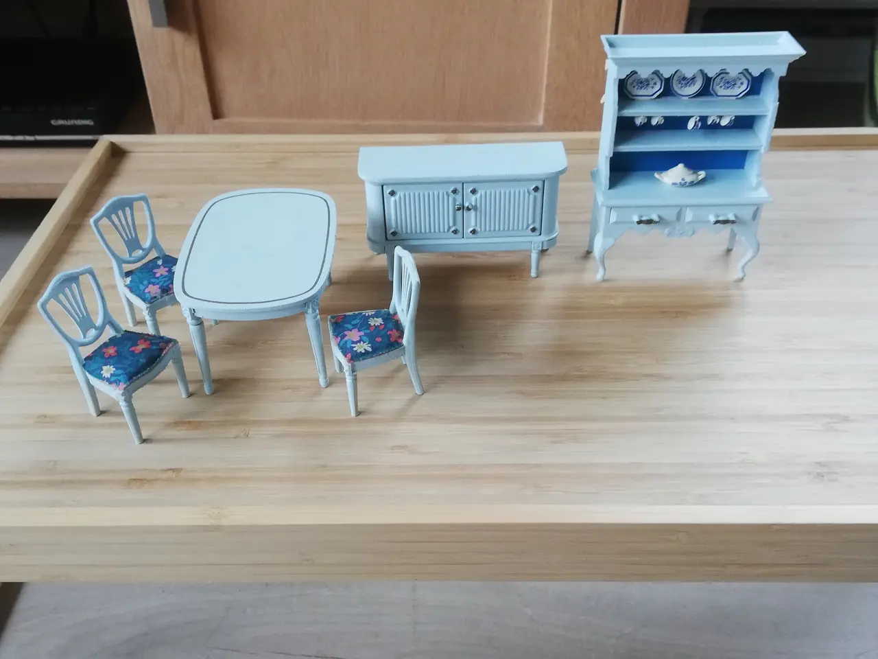 Billede 1 - Dukkehusmøbler til Lundby dukkehus