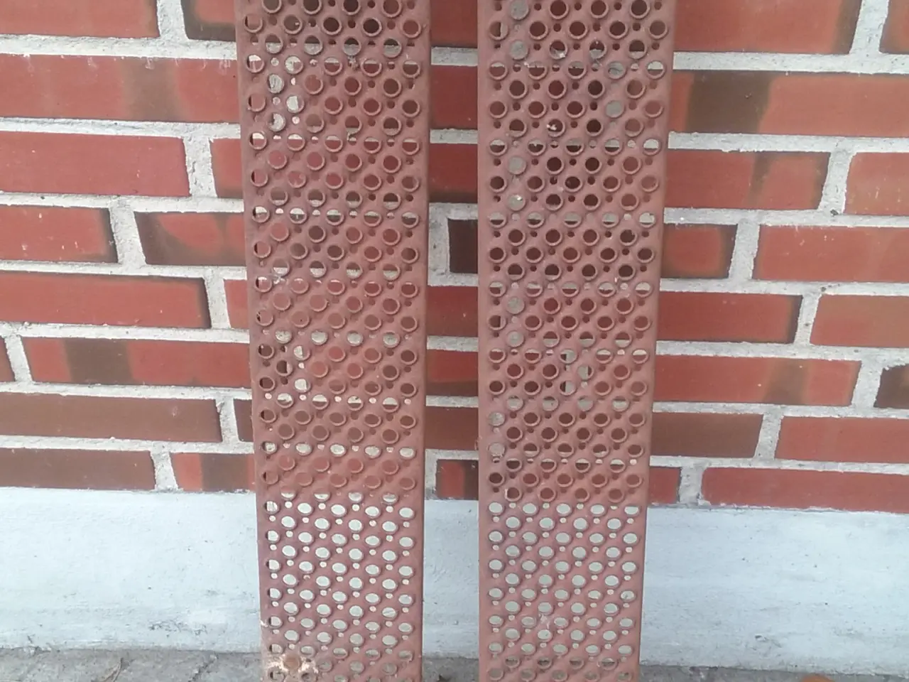 Billede 1 - 2 stk ramper  / riste i metal - 12,5 x 101 cm