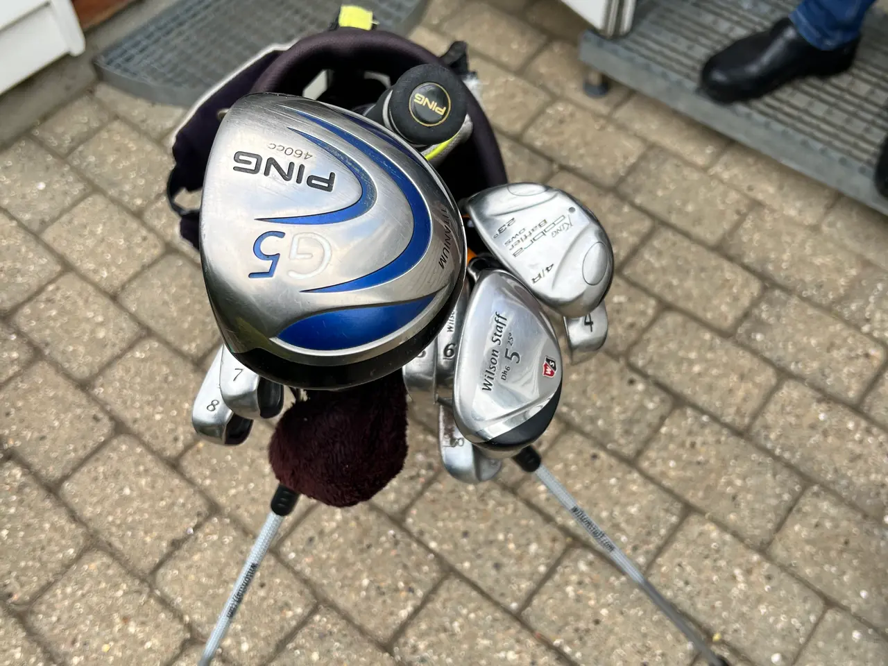 Billede 2 - Herre golfsæt med bærebag