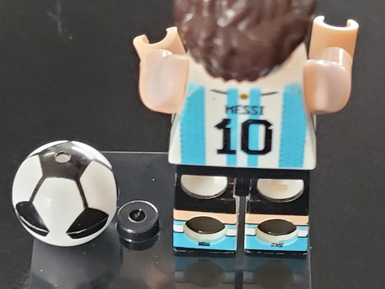 Billede 2 - Messi fodbold figur