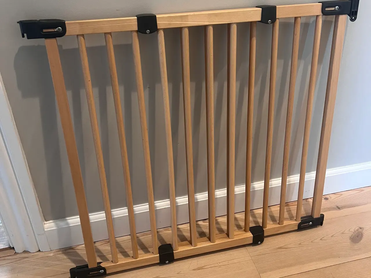 Billede 1 - Baby låge til trappe, BabyDan Flexi Fit Skruegitte