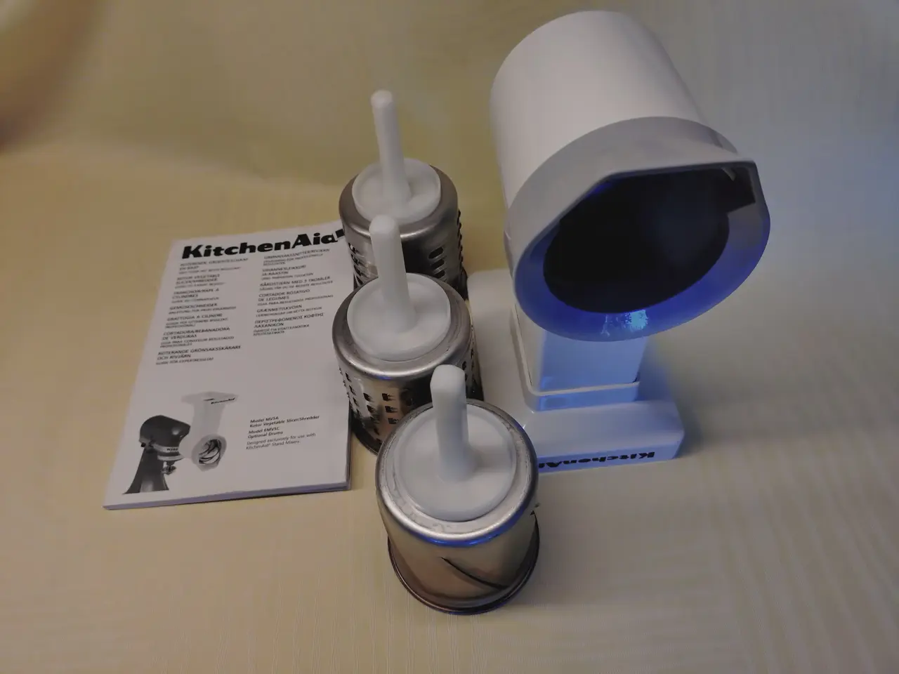 Billede 1 - KitchenAid grøntsagsskærer og rivejern