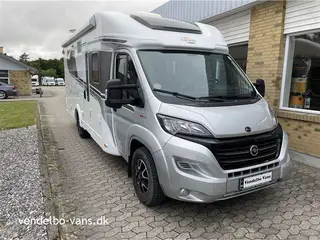 2021 - Carado T 459 Clever + Edition 150 CM bred central dobbeltseng i bag