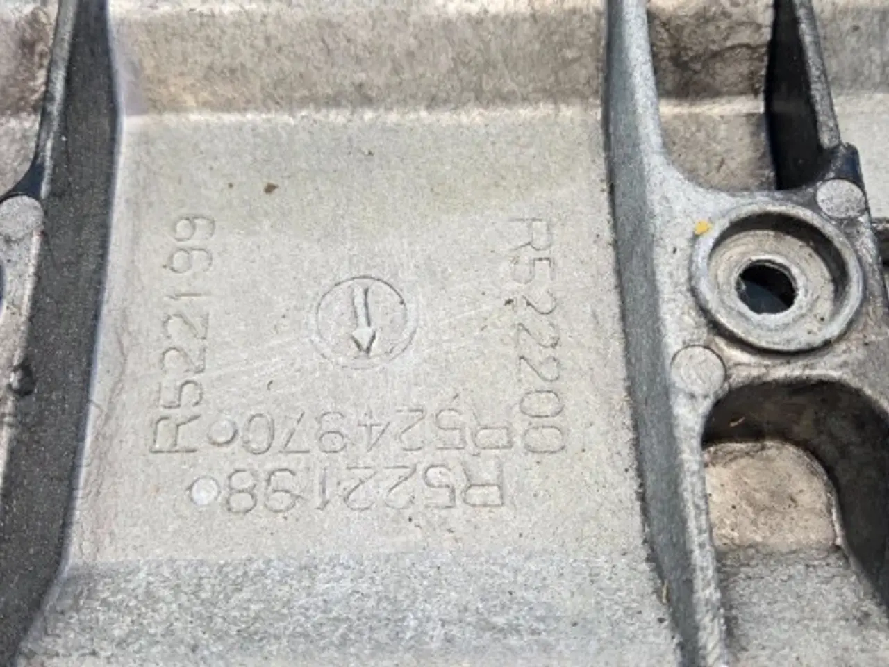 Billede 14 - John Deere 6068 Dæksel R522200
