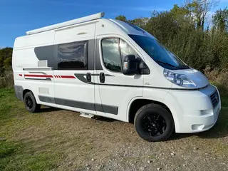 Velholdt Adria Twin autocamper sælges