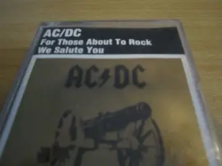 AC/DC. Kassettebånd. BYD.