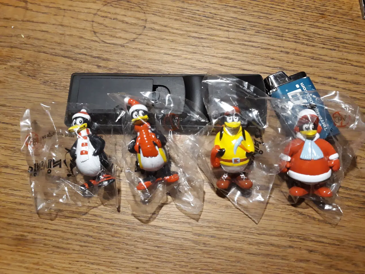 Billede 1 - Pingu pingviner fra Toms i plast