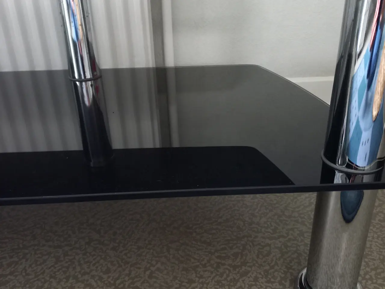 Billede 1 - TV-bord sælges