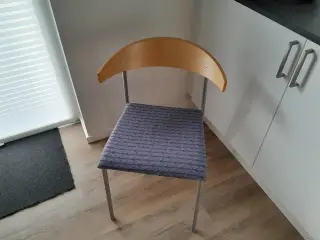 Kinnarps lette stole 2 stk. Med nyt betræk