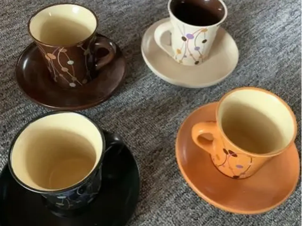 Billede 10 - Skåle,kopper, glas og meget andet