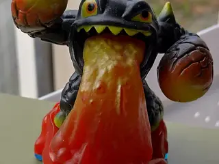 Skylanders Swap Force Volcanic Eruptor