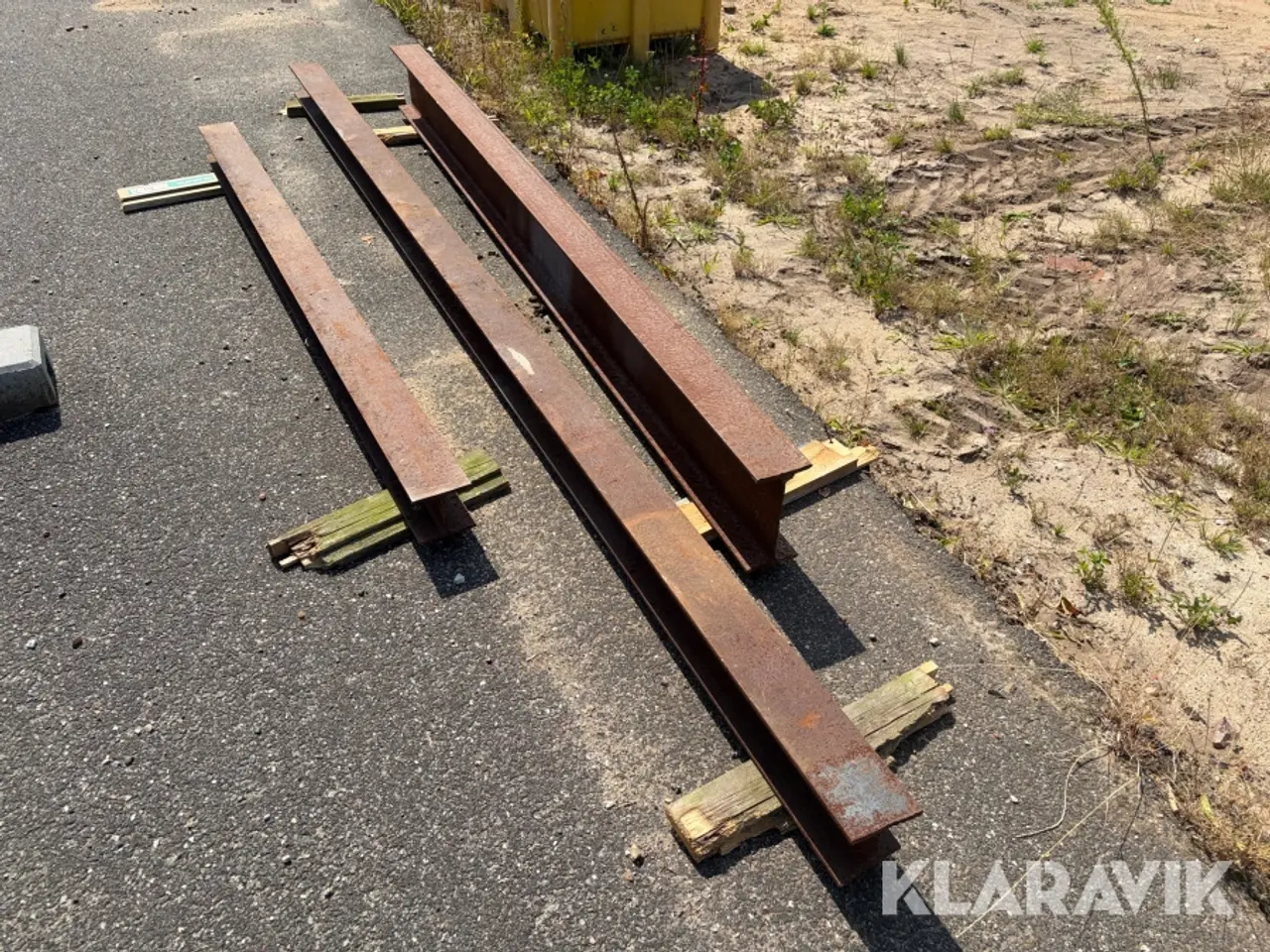 Billede 3 - Stålbjælker, 1 IPE og 2 HEB, 3 Styk afskåret