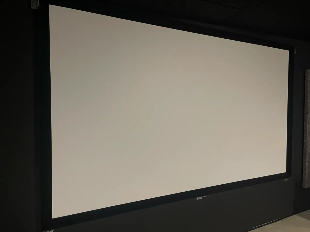 Billede 1 - 110" uhd lærred.