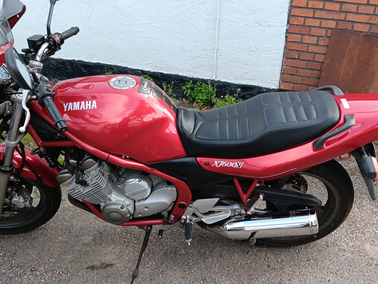Billede 1 - Flot yamaha xj600 division med plader