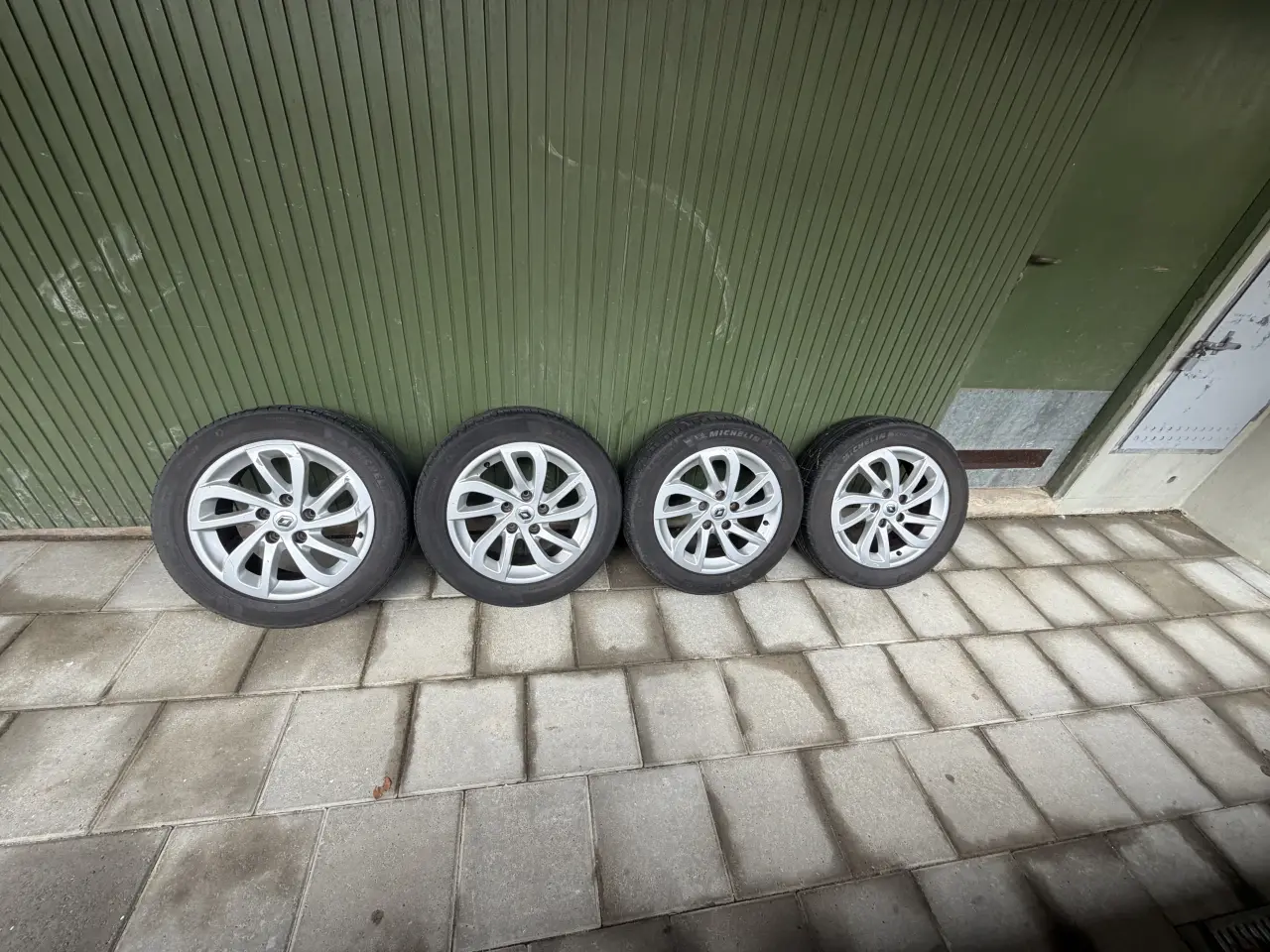 Billede 5 - 16 Originale Renault Aluhjul med sommerdæk