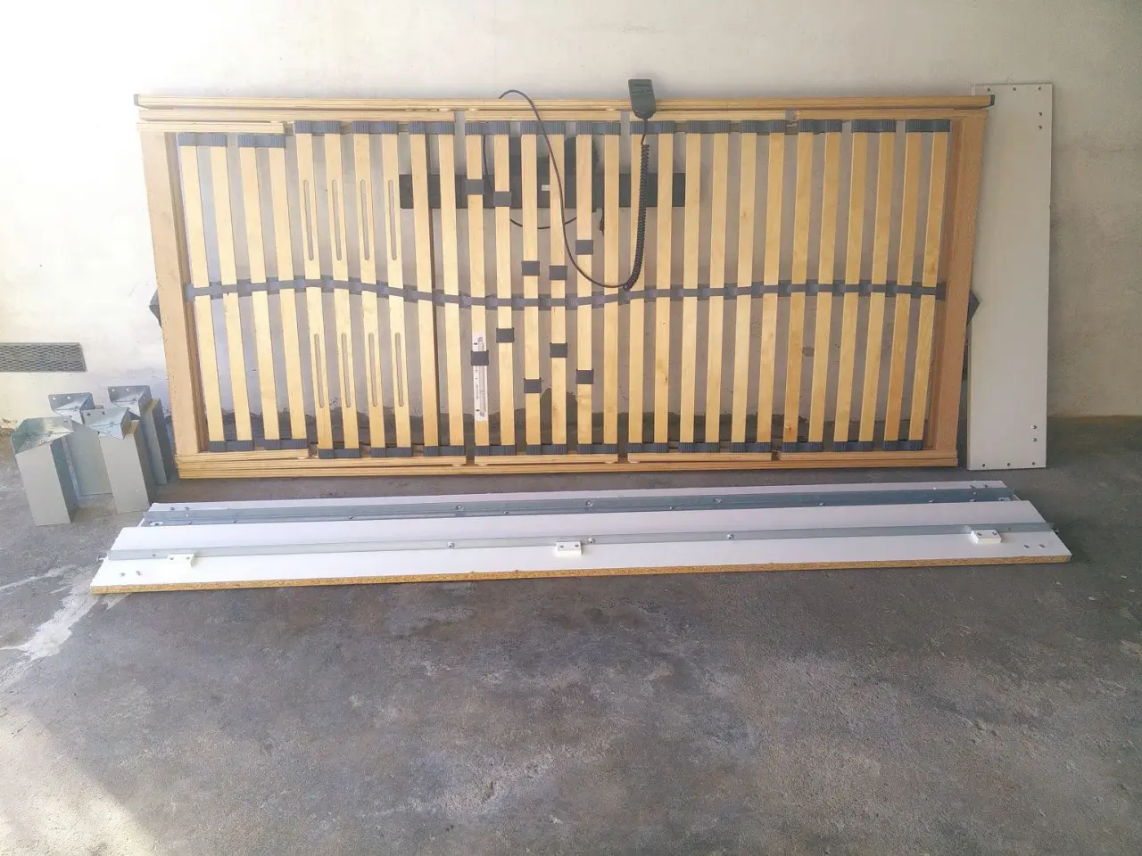 Billede 2 - Elevationsseng 200x90cm