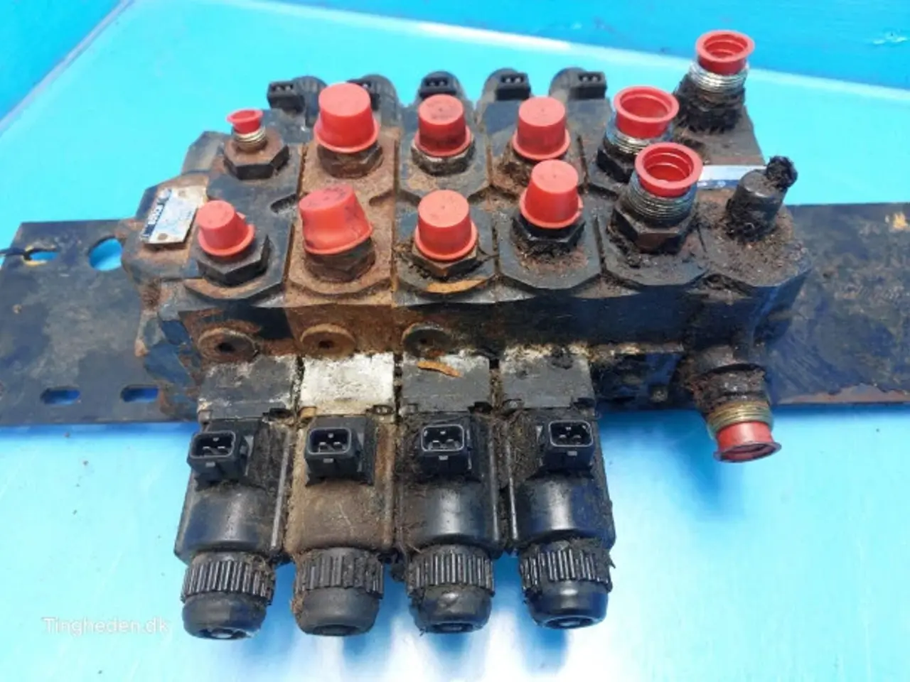 Billede 15 - New Holland FX38 Ventilblock 84043951