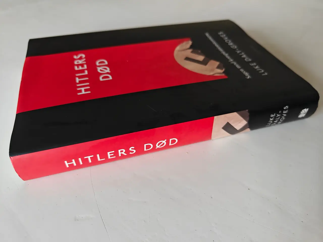 Billede 3 - Hitlers Død - Sagen mod konspirationsteorierne