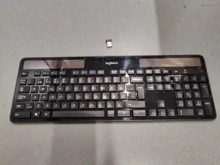 Logitech k750 solcelle tastatur