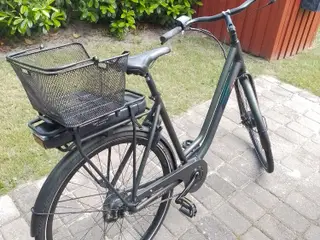 El cykel E-fly VIA med forhjulsmotor,
