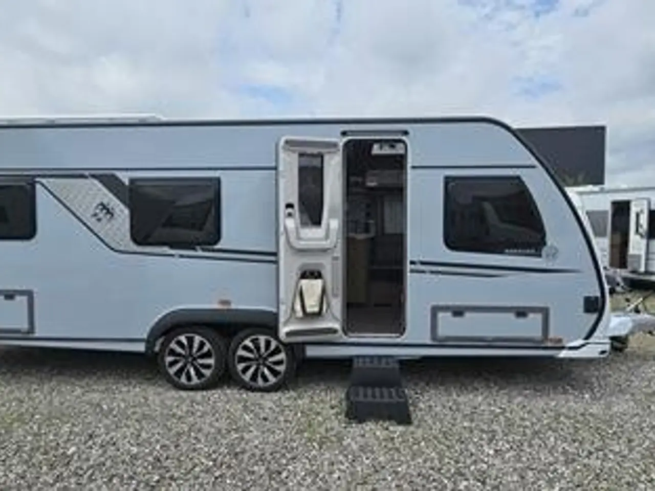 Billede 3 - Knaus SÜDWIND Scandinavian Selection 650 UDF - EFTERÅRSTILBUD SPAR 28.888 NU 396.492.-