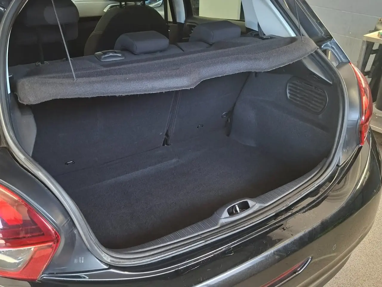 Billede 9 - Peugeot 208 1,6 BlueHDi 100 Allure Sky