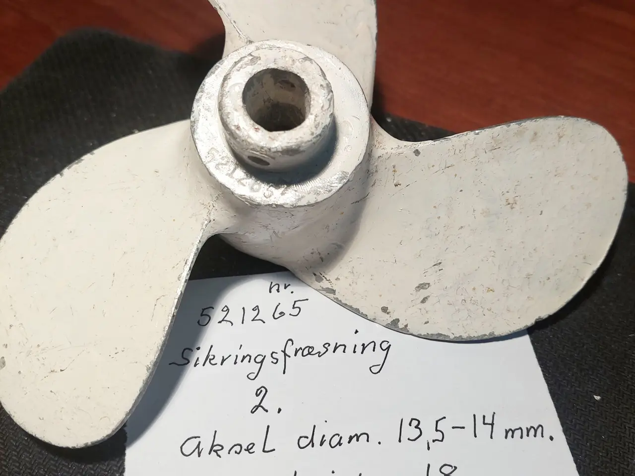 Billede 4 - Propeller til Påhængsmotor.