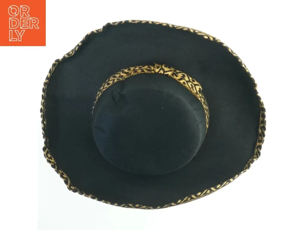 Billede 2 - Sort cowboyhat med guldbånd (str. Ø 40. cm)