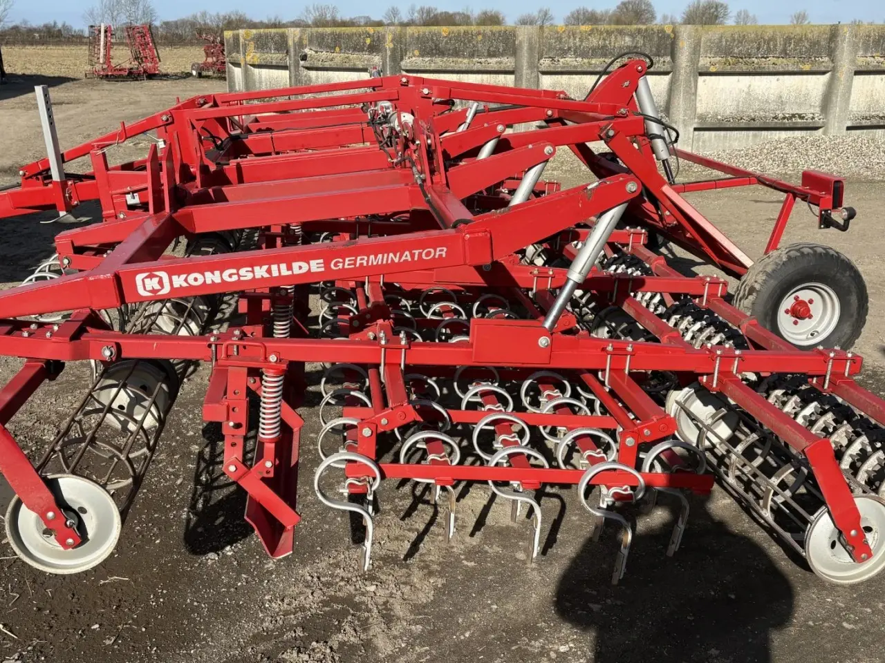 Billede 5 - Kongskilde 7 meter germinator med CROSKILL tromle bagerst. Velegnet til roer, spinat og andre speciel afgrøder.