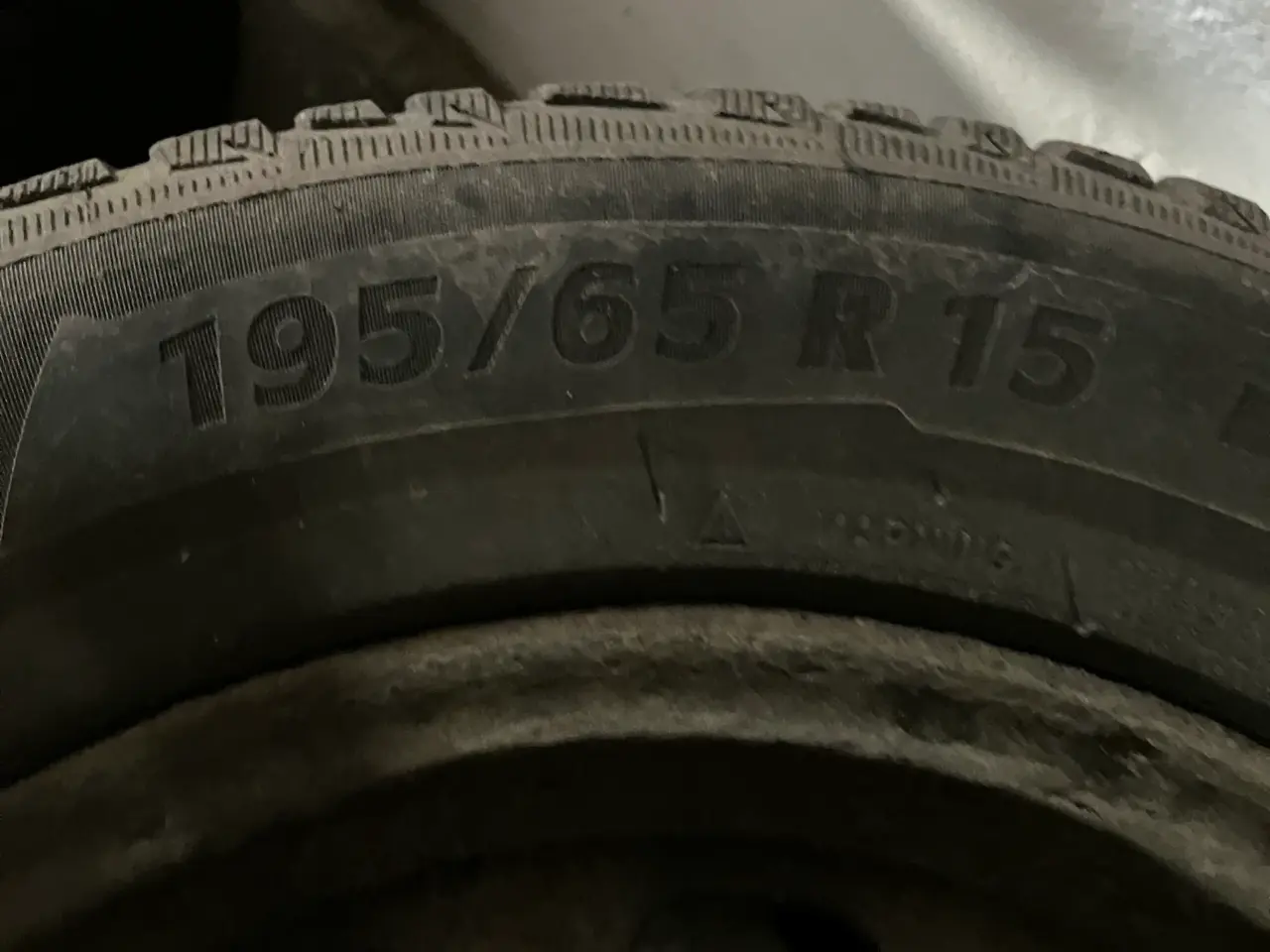 Billede 3 - Volvo vinterdæk 195/65 R15