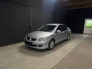 Mitsubishi Lancer 1,6 Invite