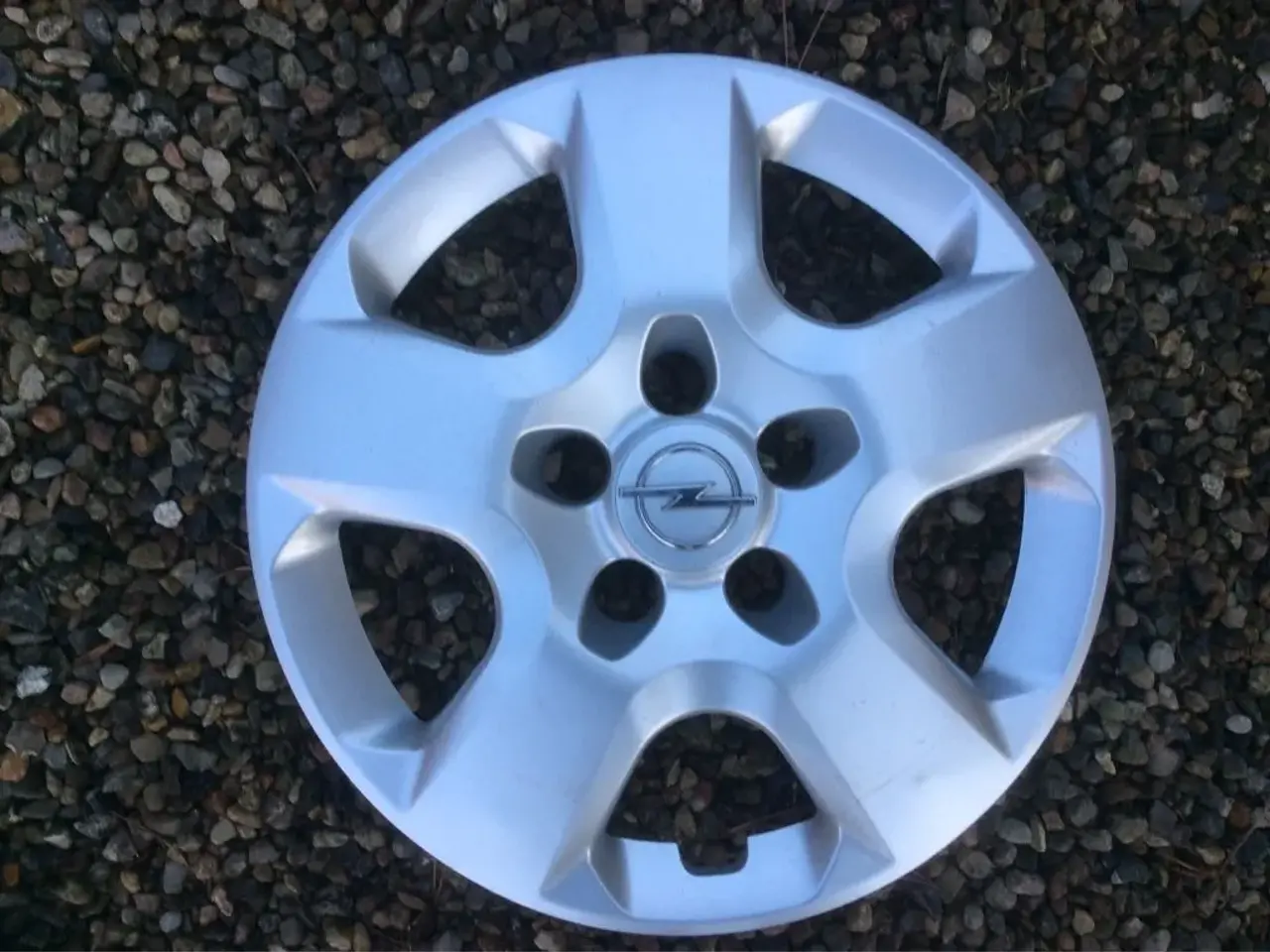 Billede 1 - Opel hjulkapsel