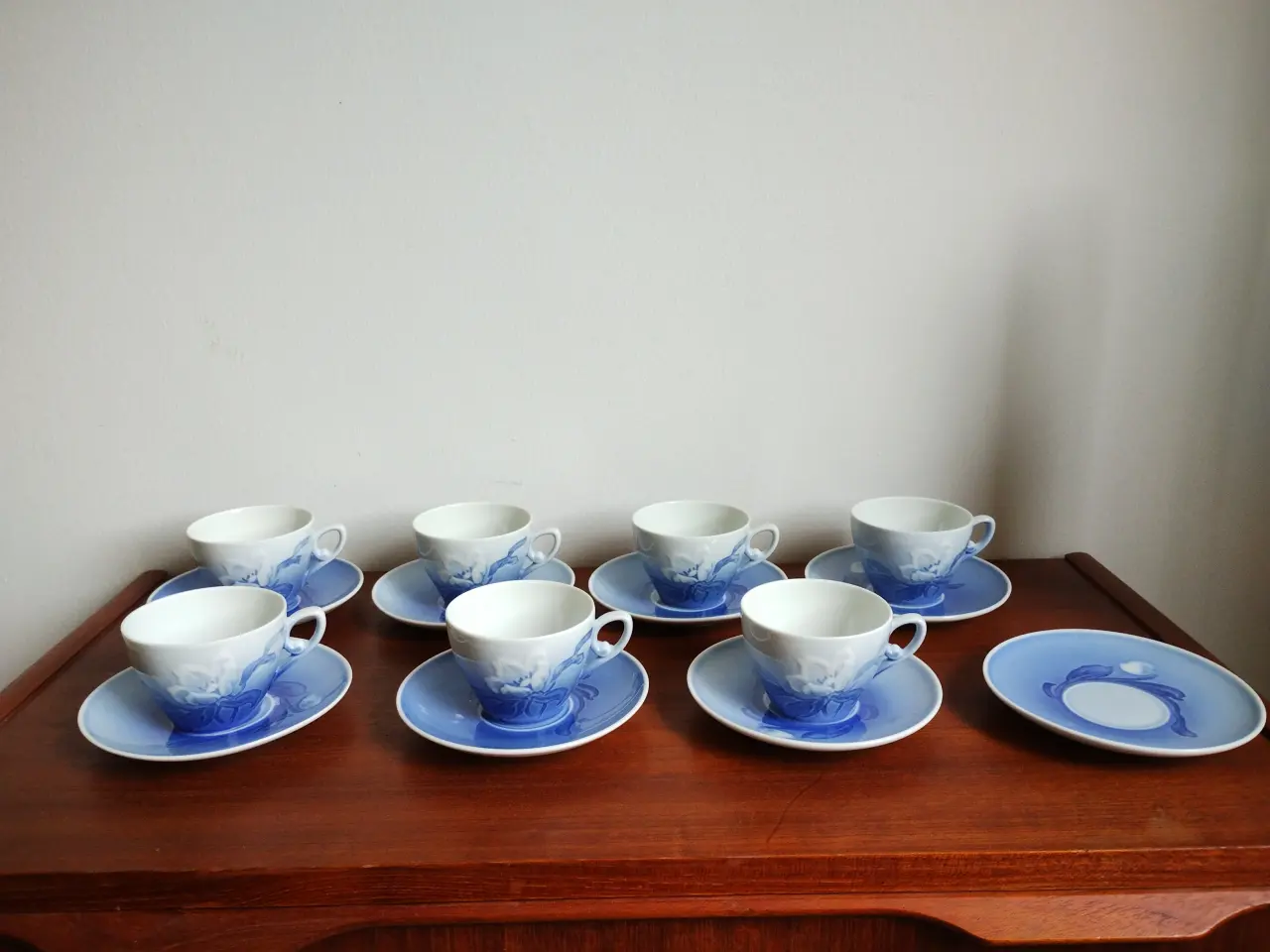 Billede 1 - B&G julerose kaffestel