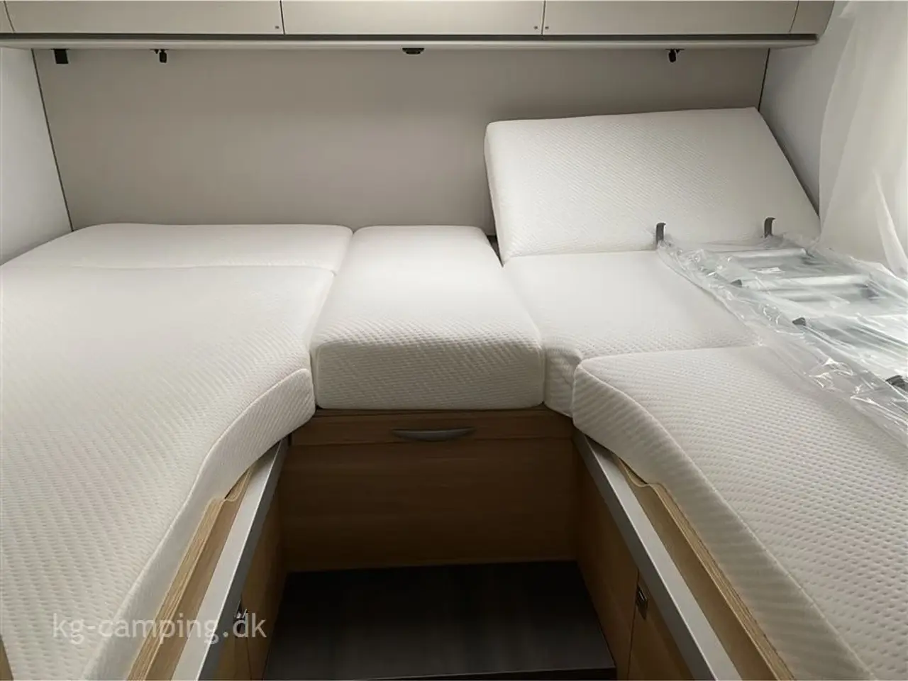 Billede 10 - 2026 - Adria Matrix 650 SL   Ny på lager. Adria Matrix 650 SL med sænkeseng