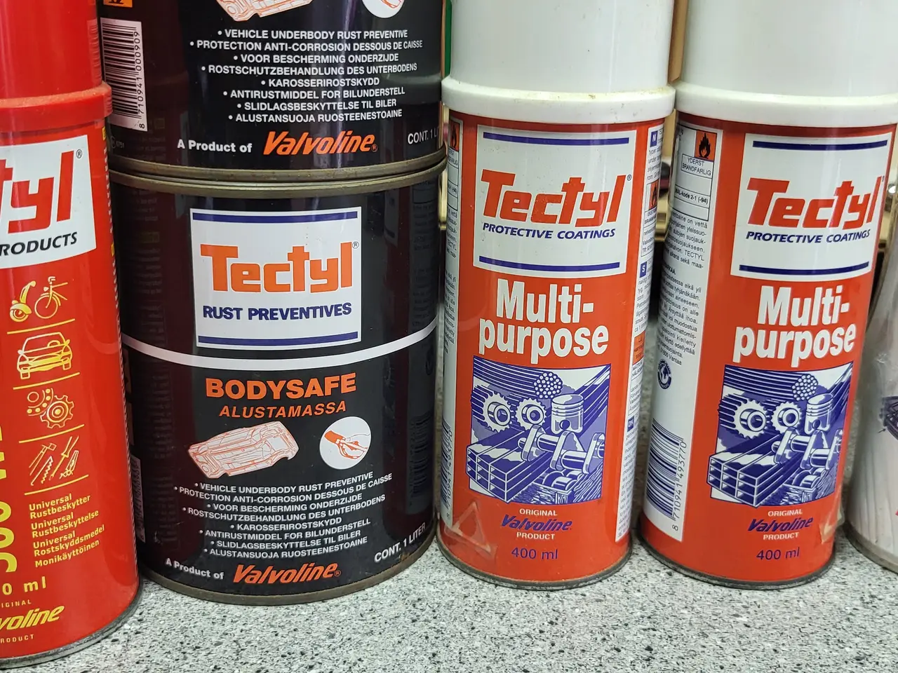 Billede 1 - Tectyl bøtter og spray